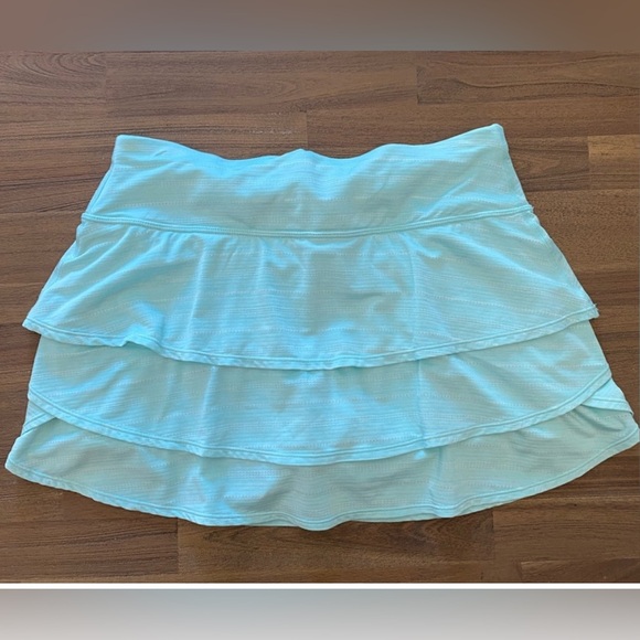 2 Athleta tennis skorts - Picture 3 of 4